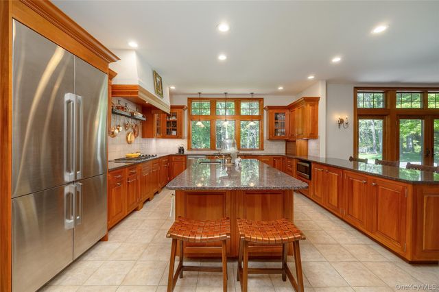 13 Apple Summit Lane, Lagrangeville, NY 12540
