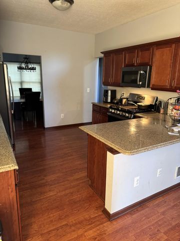 6463 Rose Garden Drive, New Albany, OH 43054