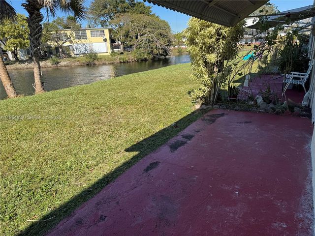 20320 NE 2nd Ave 7, Miami Gardens, FL 33179