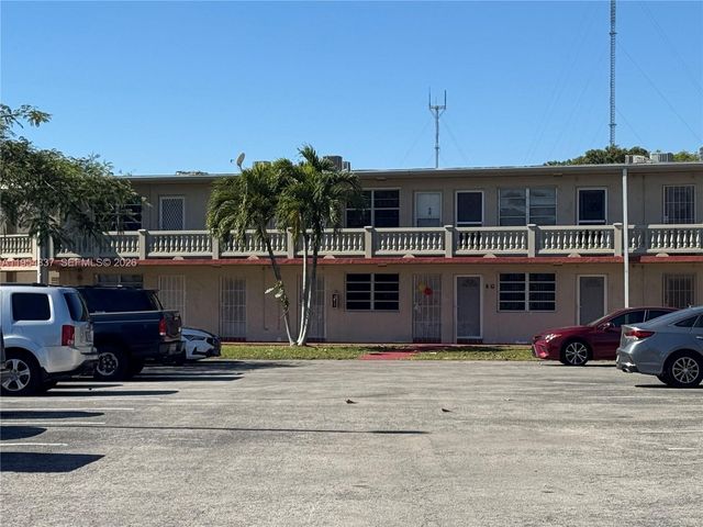 20320 NE 2nd Ave 7, Miami Gardens, FL 33179