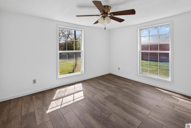 29 6th Street, Hardin, KY 42048