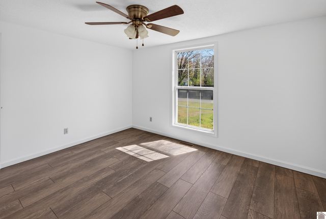 29 6th Street, Hardin, KY 42048