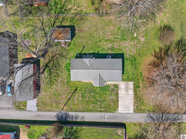29 6th Street, Hardin, KY 42048