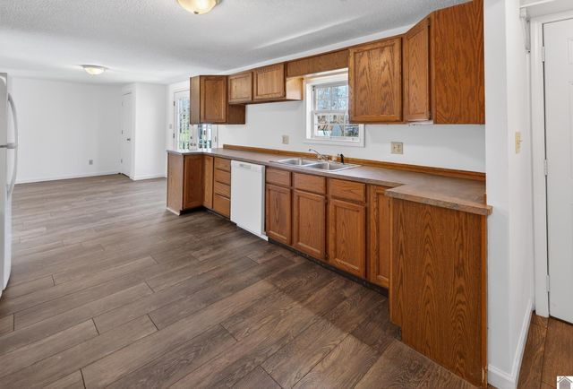 29 6th Street, Hardin, KY 42048