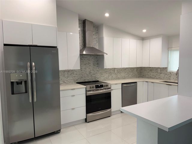 3311 Monegro St, Coral Gables, FL 33134