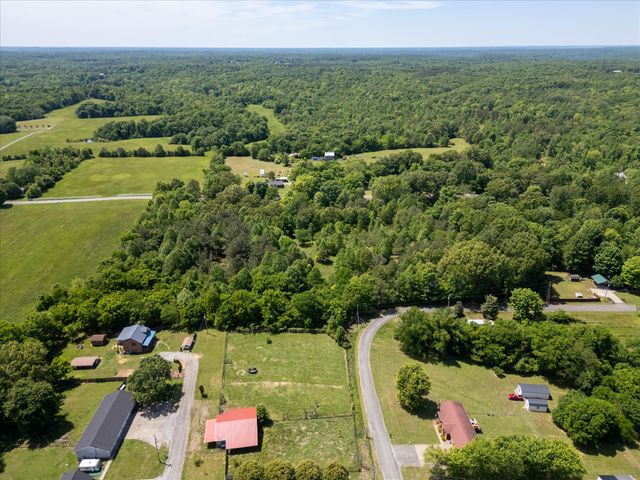 458 Norris Hancock Rd, Big Rock, TN 37023