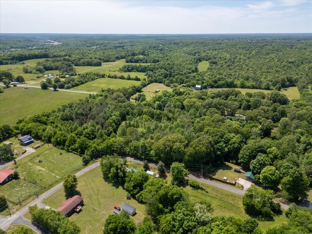 458 Norris Hancock Rd, Big Rock, TN 37023