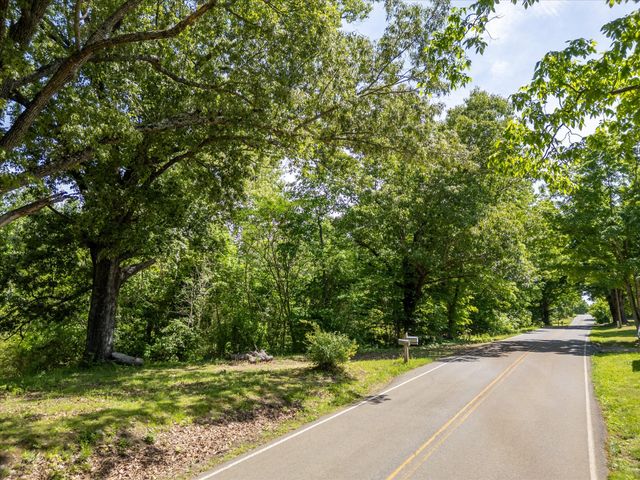 458 Norris Hancock Rd, Big Rock, TN 37023