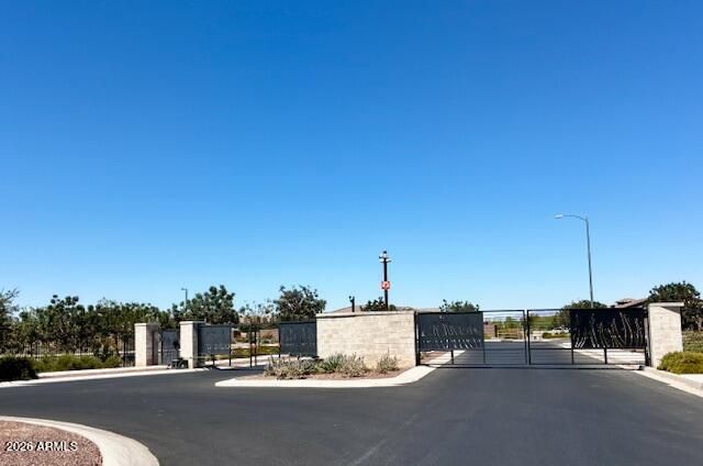 9320 W MEADOWBROOK Avenue, Phoenix, AZ 85037