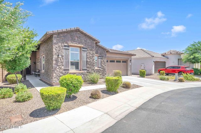 9320 W MEADOWBROOK Avenue, Phoenix, AZ 85037