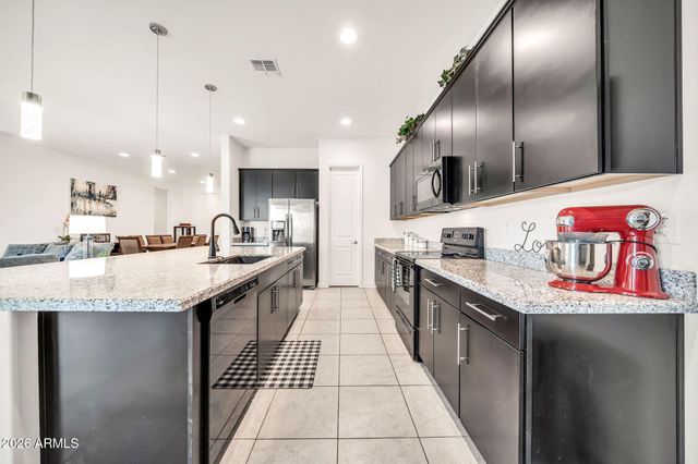 9320 W MEADOWBROOK Avenue, Phoenix, AZ 85037