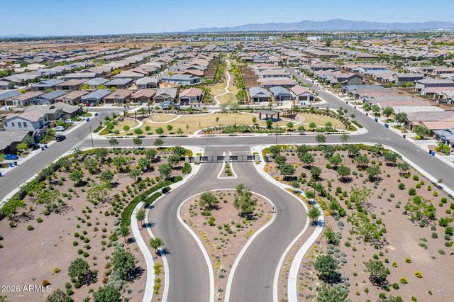 9320 W MEADOWBROOK Avenue, Phoenix, AZ 85037