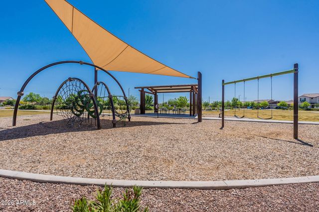 9320 W MEADOWBROOK Avenue, Phoenix, AZ 85037