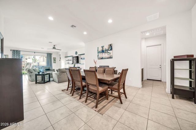9320 W MEADOWBROOK Avenue, Phoenix, AZ 85037