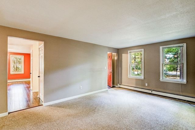 46 Country Road, Lunenburg, MA 01462