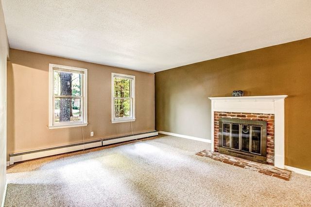 46 Country Road, Lunenburg, MA 01462
