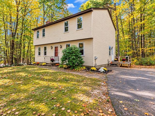 46 Country Road, Lunenburg, MA 01462
