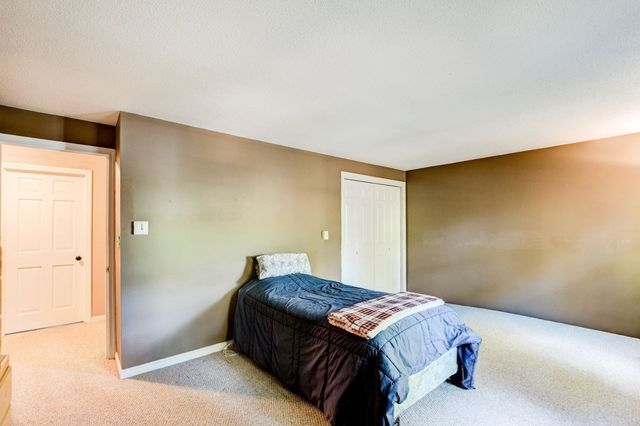46 Country Road, Lunenburg, MA 01462