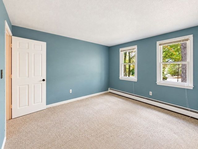 46 Country Road, Lunenburg, MA 01462