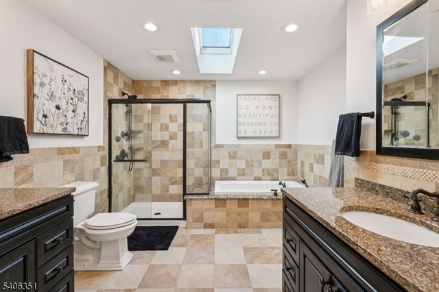 47 Chicopee Dr, Wayne Twp., NJ 07470