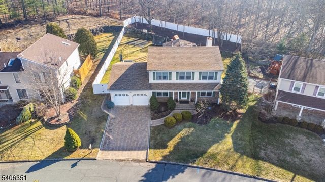 47 Chicopee Dr, Wayne Twp., NJ 07470