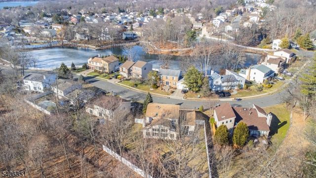 47 Chicopee Dr, Wayne Twp., NJ 07470