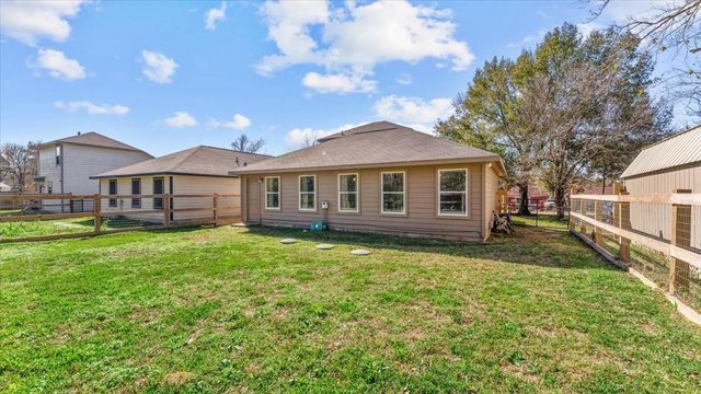 3975 Sam Houston Road, Willis, TX 77378