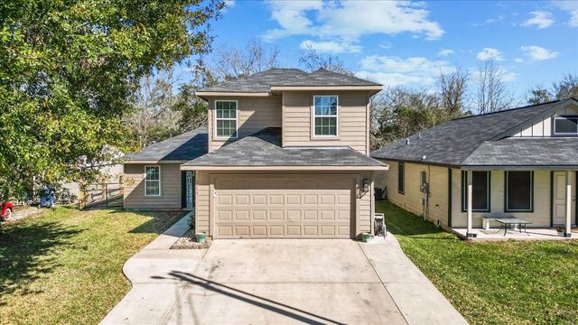 3975 Sam Houston Road, Willis, TX 77378