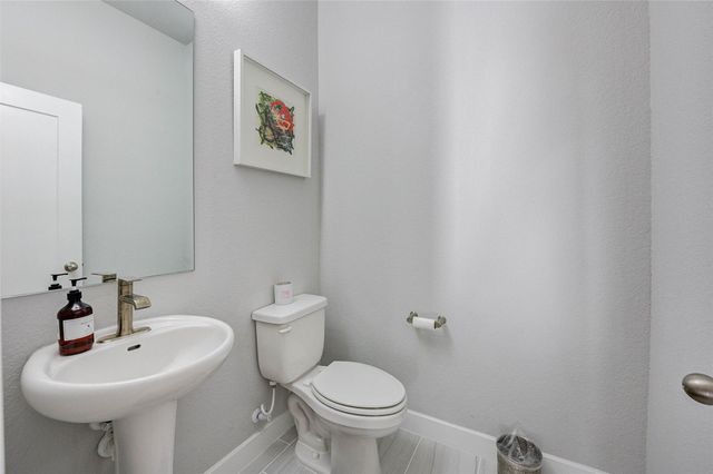 18732 Centro Main Street, Shenandoah, TX 77385