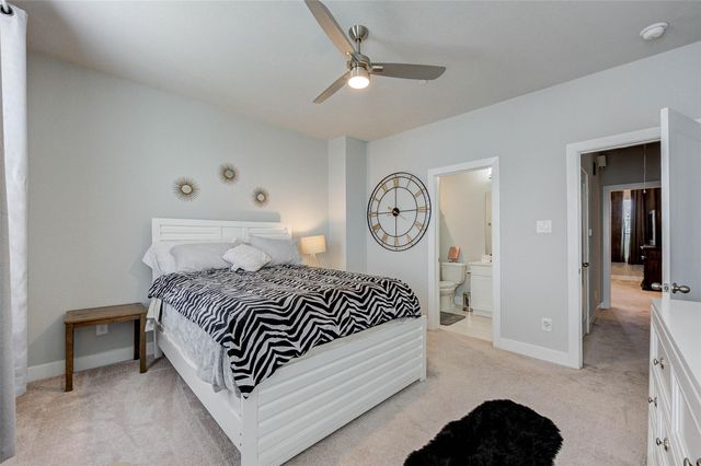 18732 Centro Main Street, Shenandoah, TX 77385