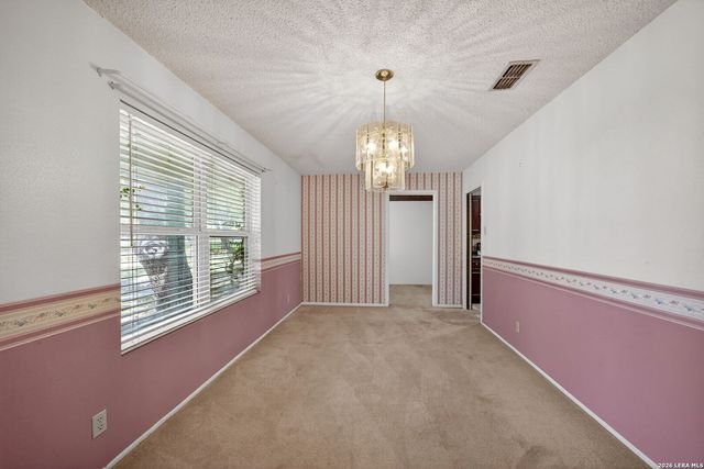 100 Crestline, Pleasanton, TX 78064