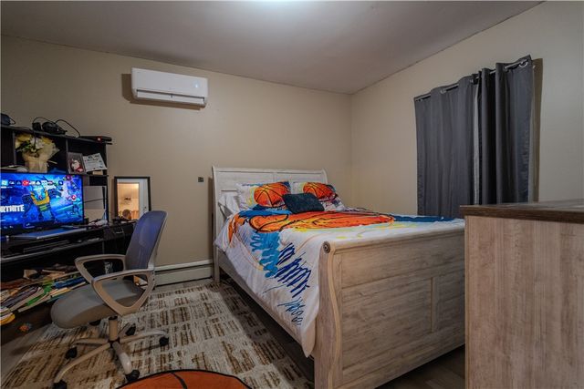 970 York Avenue, Pawtucket, RI 02861