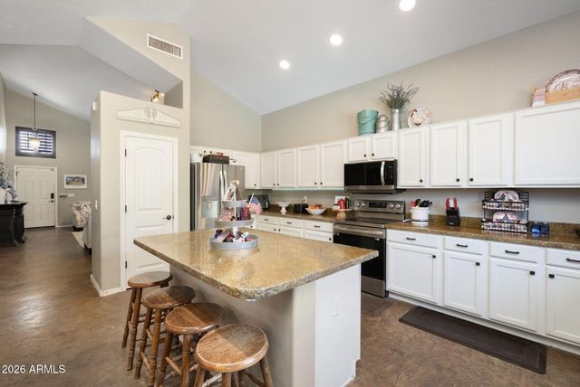 732 S VALLE VERDE --, Mesa, AZ 85208