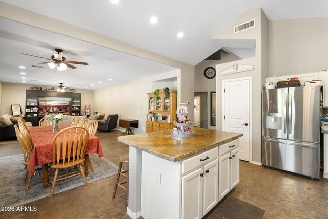 732 S VALLE VERDE --, Mesa, AZ 85208