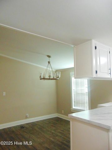 588 Luther Banks Road, Richlands, NC 28574