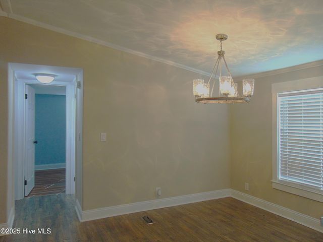 588 Luther Banks Road, Richlands, NC 28574