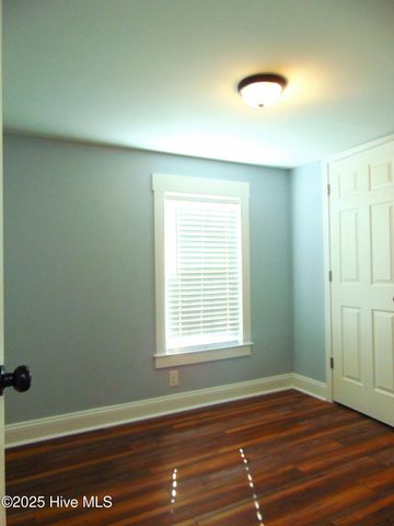588 Luther Banks Road, Richlands, NC 28574