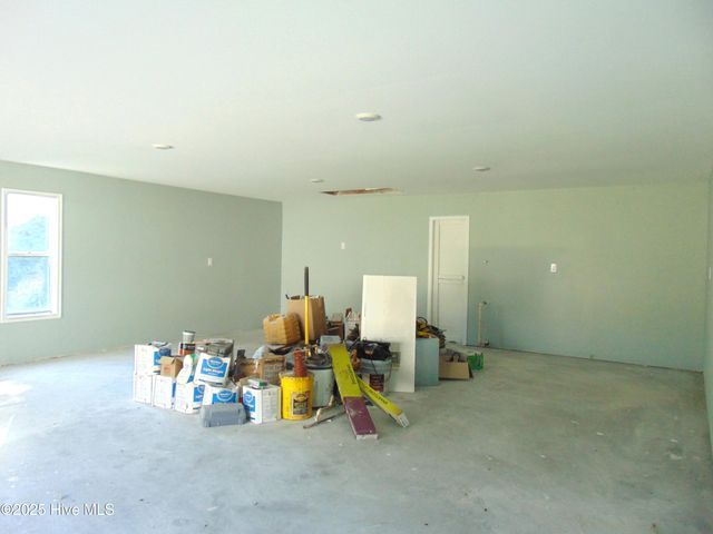 588 Luther Banks Road, Richlands, NC 28574