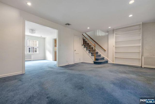 16 Randolph Terrace, Fair Lawn, NJ 07410