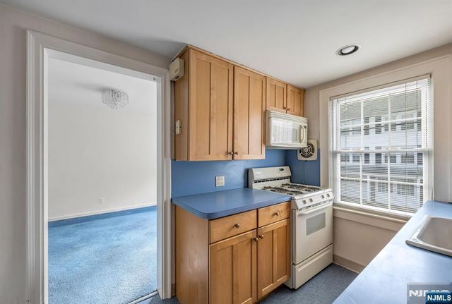 16 Randolph Terrace, Fair Lawn, NJ 07410