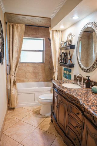 318 Peach Point, Jones Creek, TX 77541