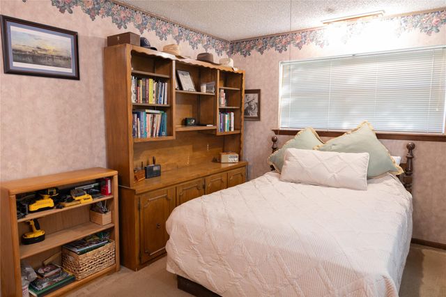 318 Peach Point, Jones Creek, TX 77541