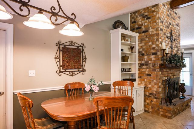 318 Peach Point, Jones Creek, TX 77541