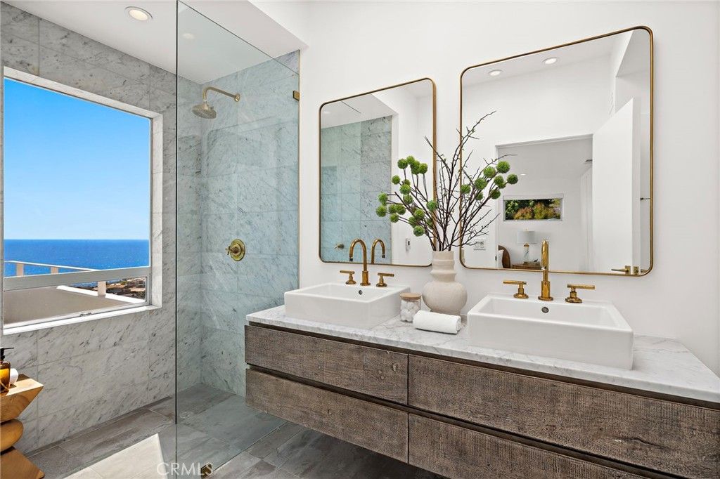 Image 12 of property listing at 2901 Alexander, Laguna Beach, CA 92651
