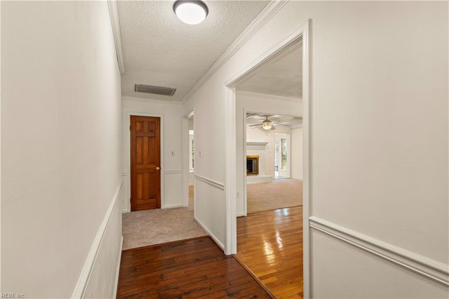 1130 Shenvalee DR, Virginia Beach, VA 23464