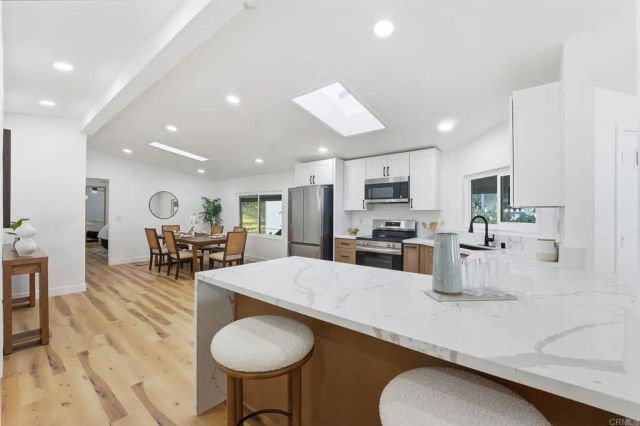8975 Lawrence Welk Drive 446, Escondido, CA 92026