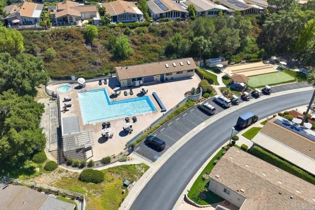 8975 Lawrence Welk Drive 446, Escondido, CA 92026