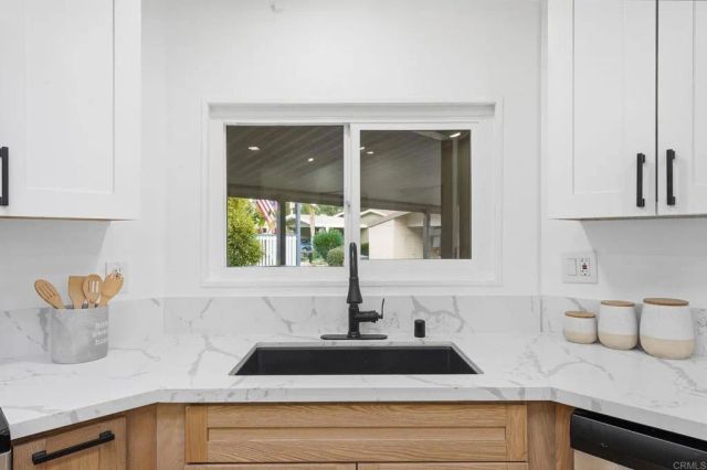 8975 Lawrence Welk Drive 446, Escondido, CA 92026