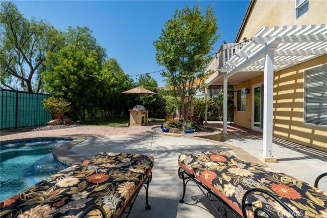 26044 Bates Place, Stevenson Ranch, CA 91381