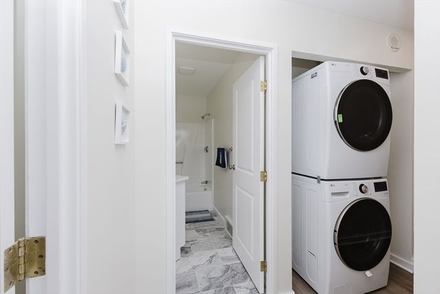 90 Quincy Shore Dr 803, Quincy, MA 02171